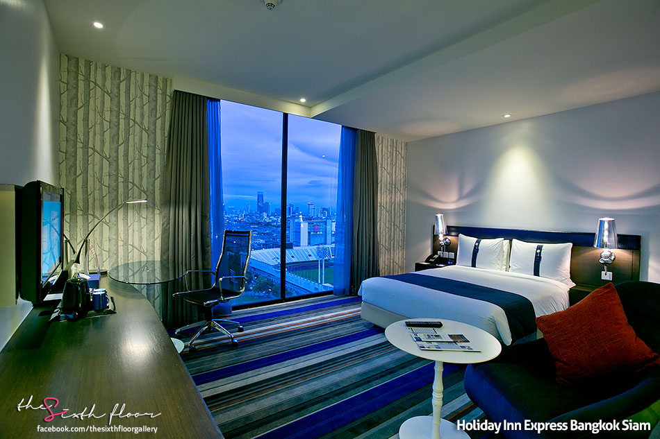 Review สะดวกสบายใจกลางกร ง Holiday Inn Express Hotel Bangkok Siam Pantip