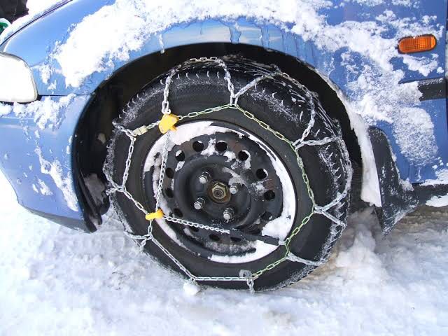 snow-tires-snow-chains