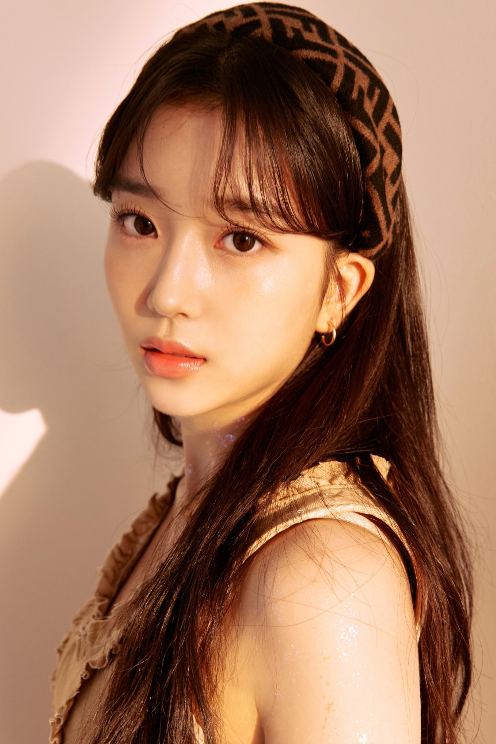 stayc-3rd-single-album-we-need-love-concept-photo-sumin