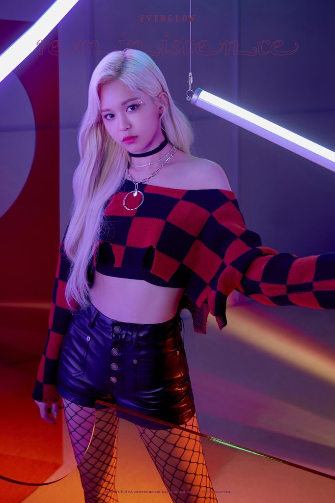 [k Pop] Everglow 에버글로우 1st Mini Album [reminiscence] Concept Photo 2 🌟 Pantip