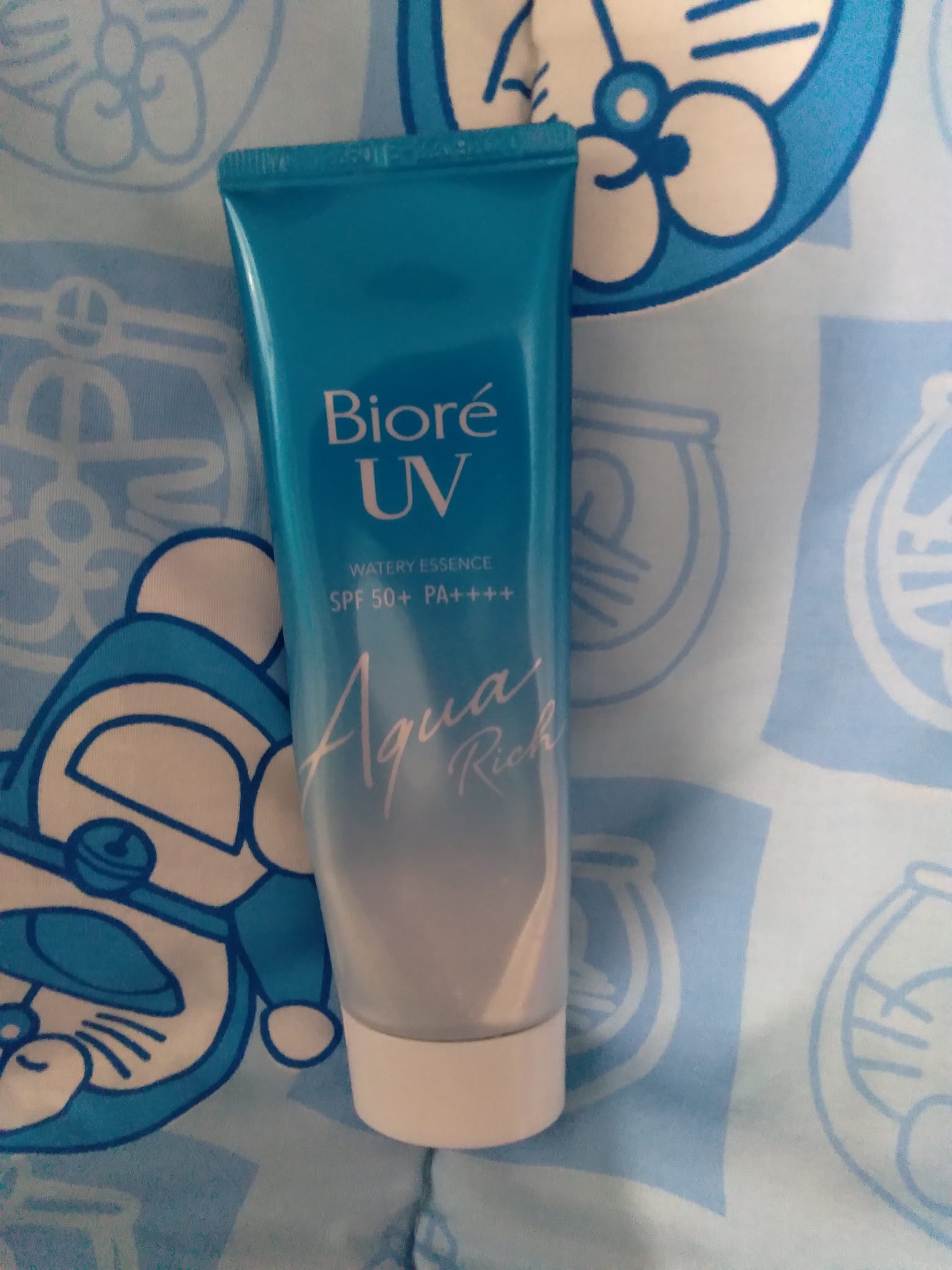 biore aqua rich pantip