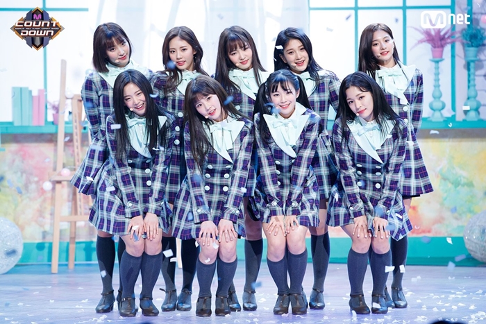[KPOP] ชวนดู #fromis_9 1st Debut Stage ใน M! COUNTDOWN 180125 - Pantip