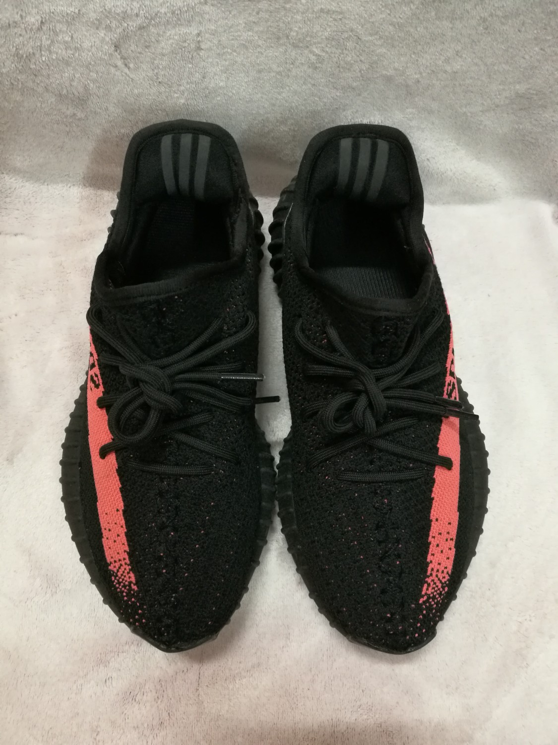 Yeezy on sale 5 pantip