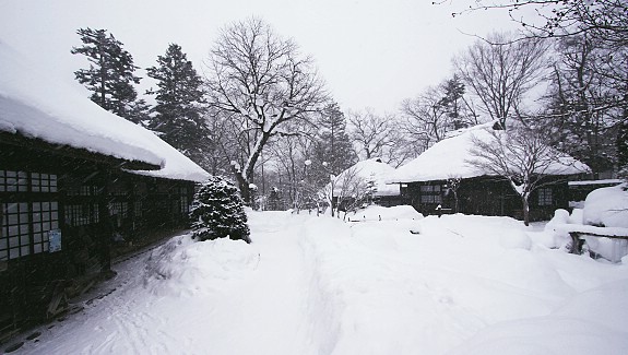 [Japan] แนะนำสถานที่ท่องเที่ยวช่วงฤดูหนาวแถบ Nikko , Yunishigawa Onsen ...