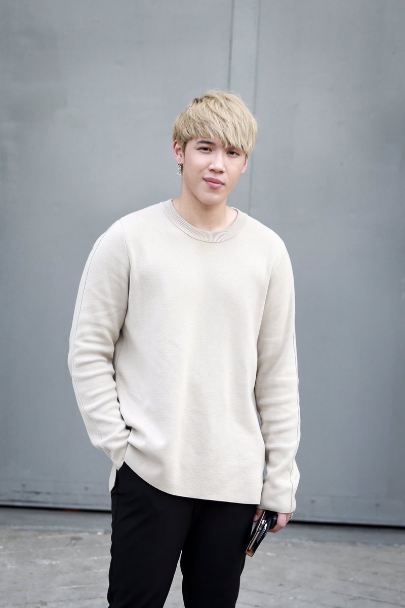 TS8]ร้านข้าวแกง KangsomKSมื้อที่ 4397 : ศุกร์นี้ KS เป็นนักร้องนะแจ๊ะ  เจอกัน งาน Acer พันธุ์ทิพย์ พลาซ่า - Pantip