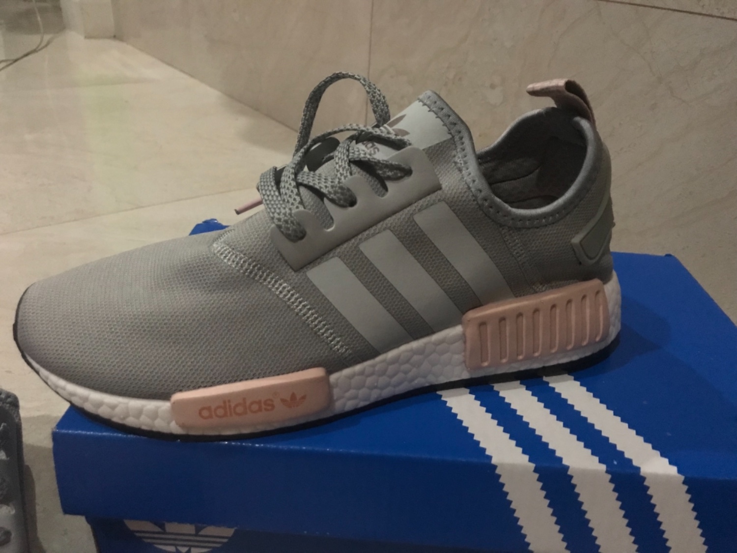 adidas nmd Pantip