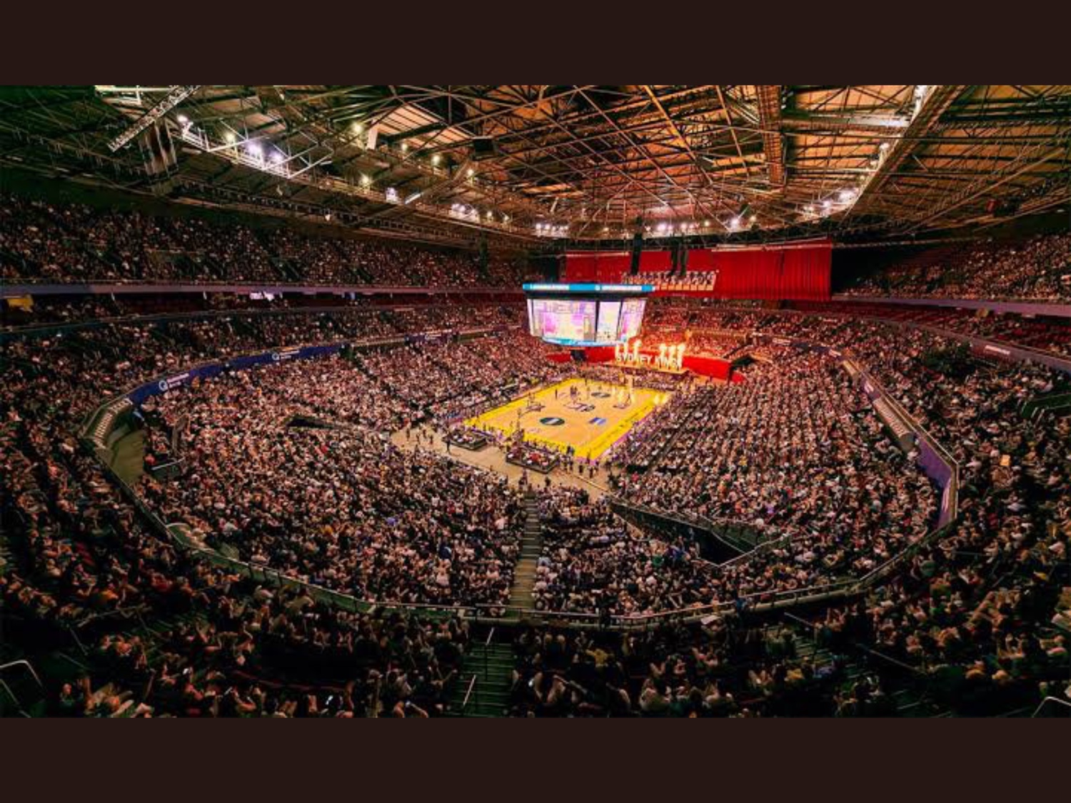 Вместимость площадки. Qudos Bank Arena. Сидней Арена баскетбол. Qudos Bank Arena in Sydney. Sydney Superdome.