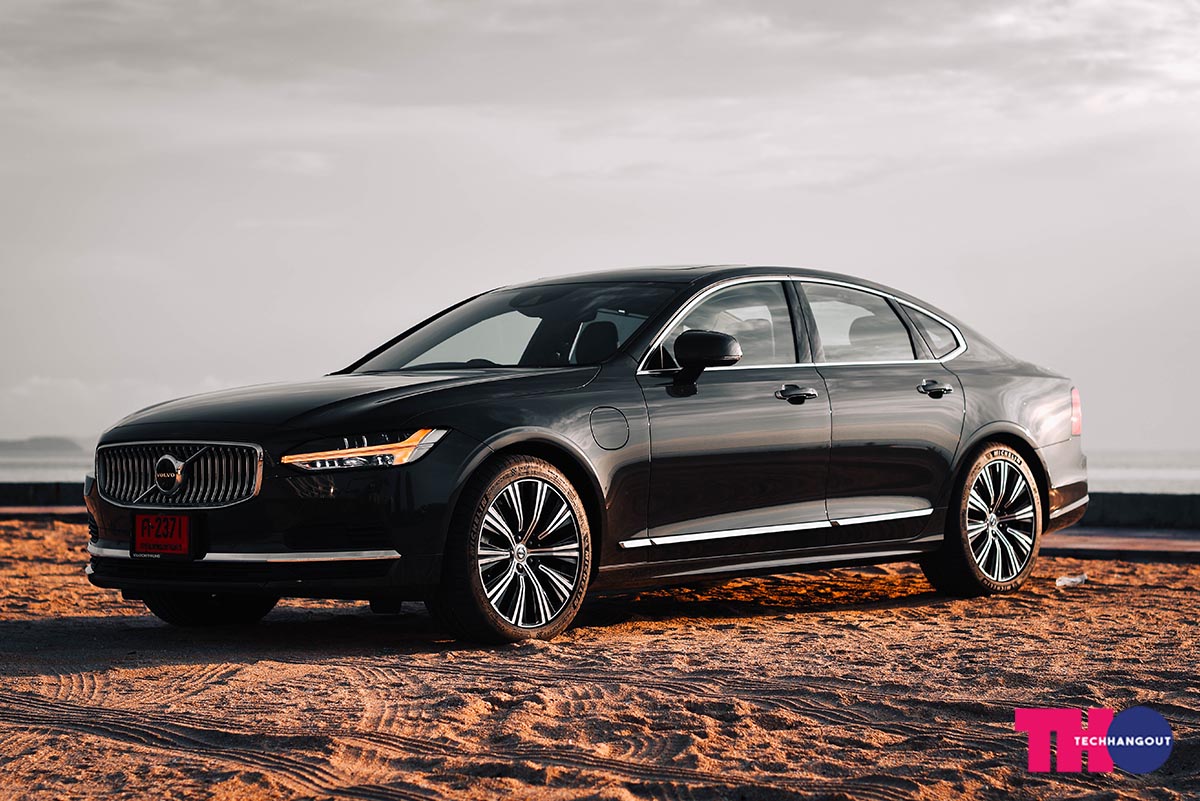 Volvo s90 online recharge t8