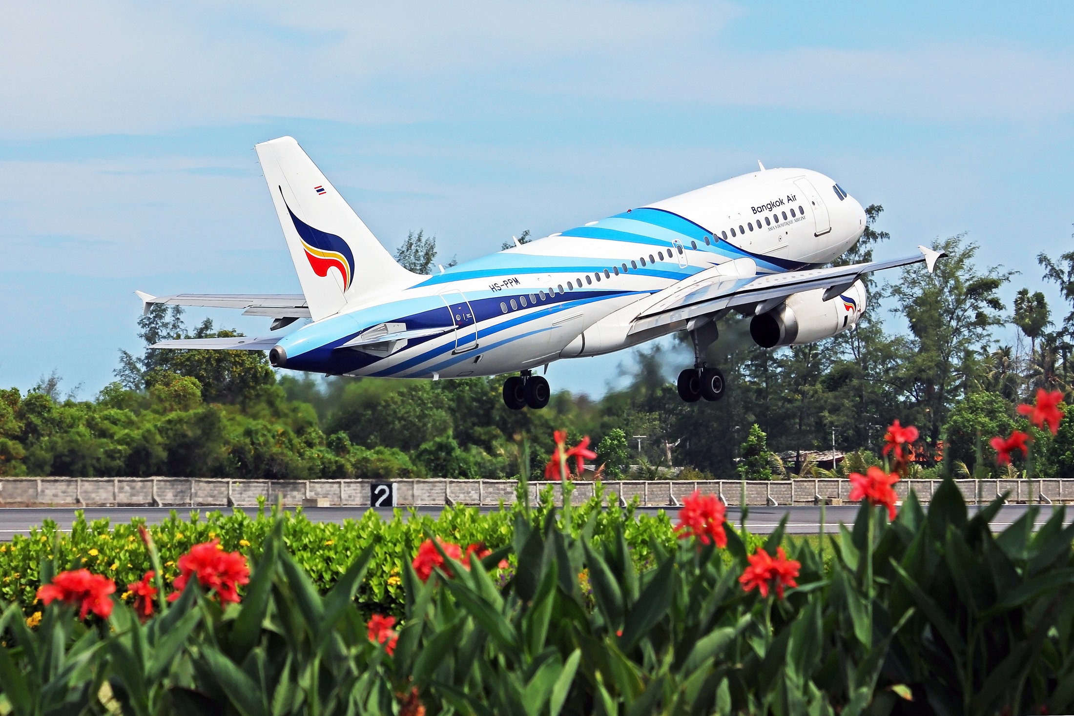 Самолет самуи. Бангкок Эйрлайнс. Bangkok Airways самолеты. Бангкокские авиалинии. Авиакомпании Тайланда.