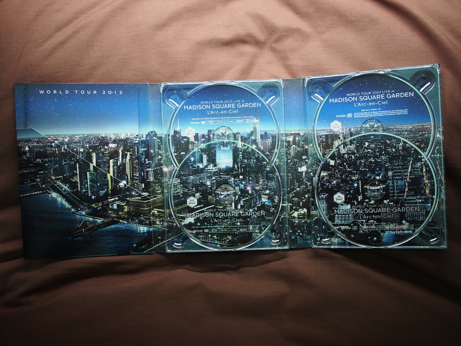 REVIEW][DVD] L'Arc-en-Ciel : WORLD TOUR 2012 LIVE at MADISON