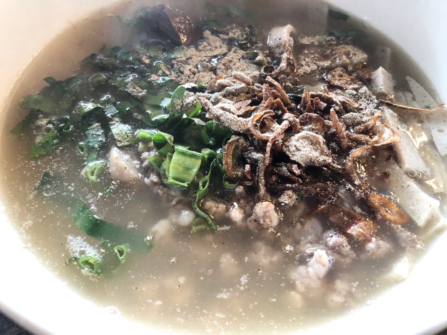 ลองแหลก >> ก๋วยจั๊บอุบล คนตระการ - หมู่บ้านบัวทอง ,บางบัว ...