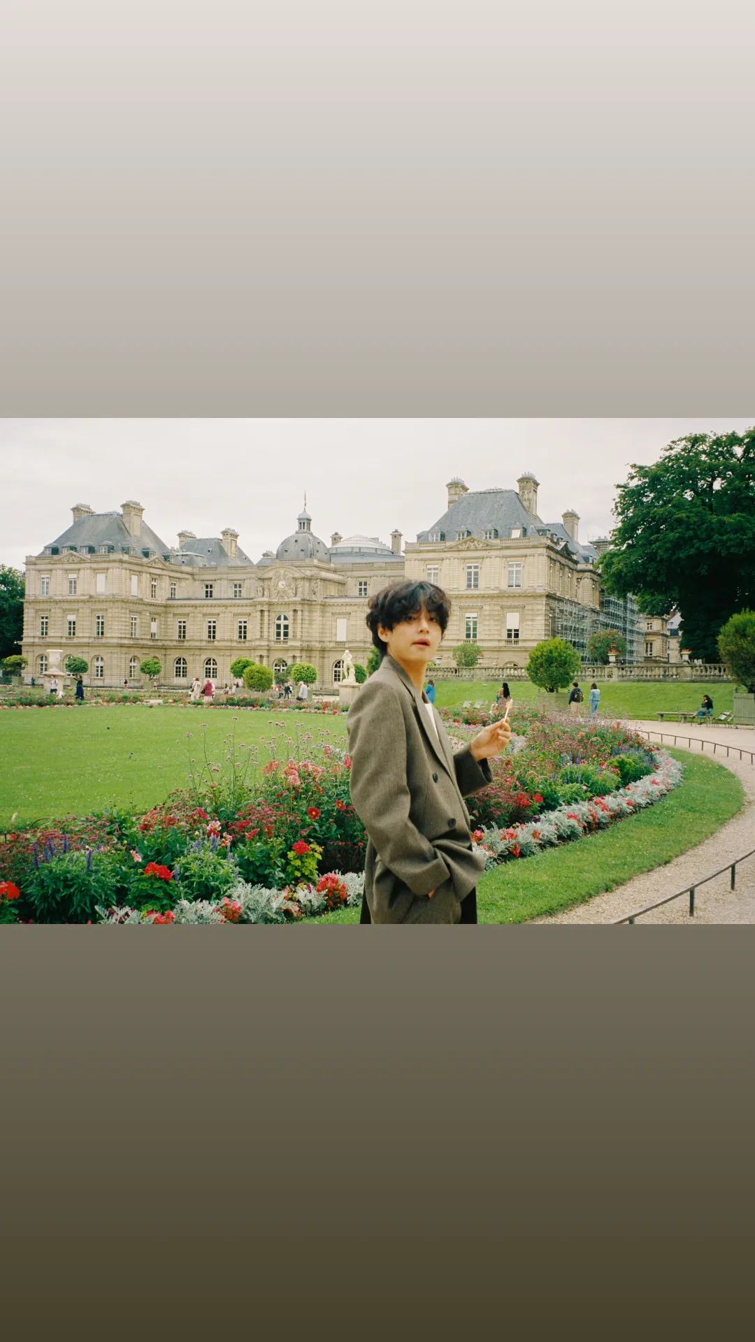 Kim Tae Hyung in Paris 