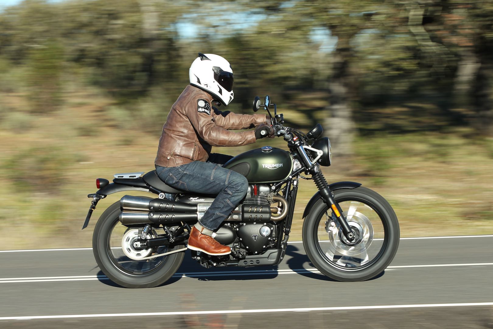 triumph street scrambler pantip