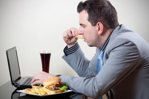 เชื่อว่าหลายคนที่เพิ่งเริ่มต้น ทานอาหารคลีน นั้นจะต้องพบเจอกับอุปสรรคมากมาย รวมไปถึงปัญหาการทานคลีนแล้วน้ำหนักไม่ลด ยิ่งทานยิ่งอ้วนกันแน่นอน 