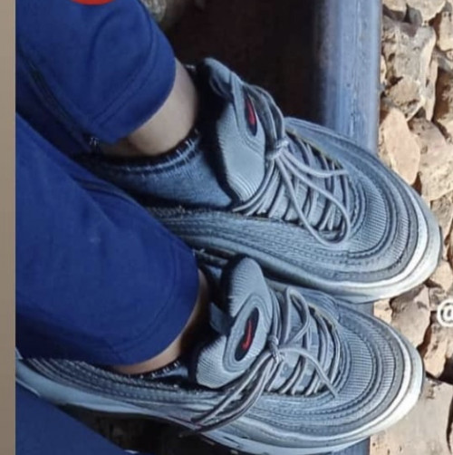 nike legend react 2 pantip