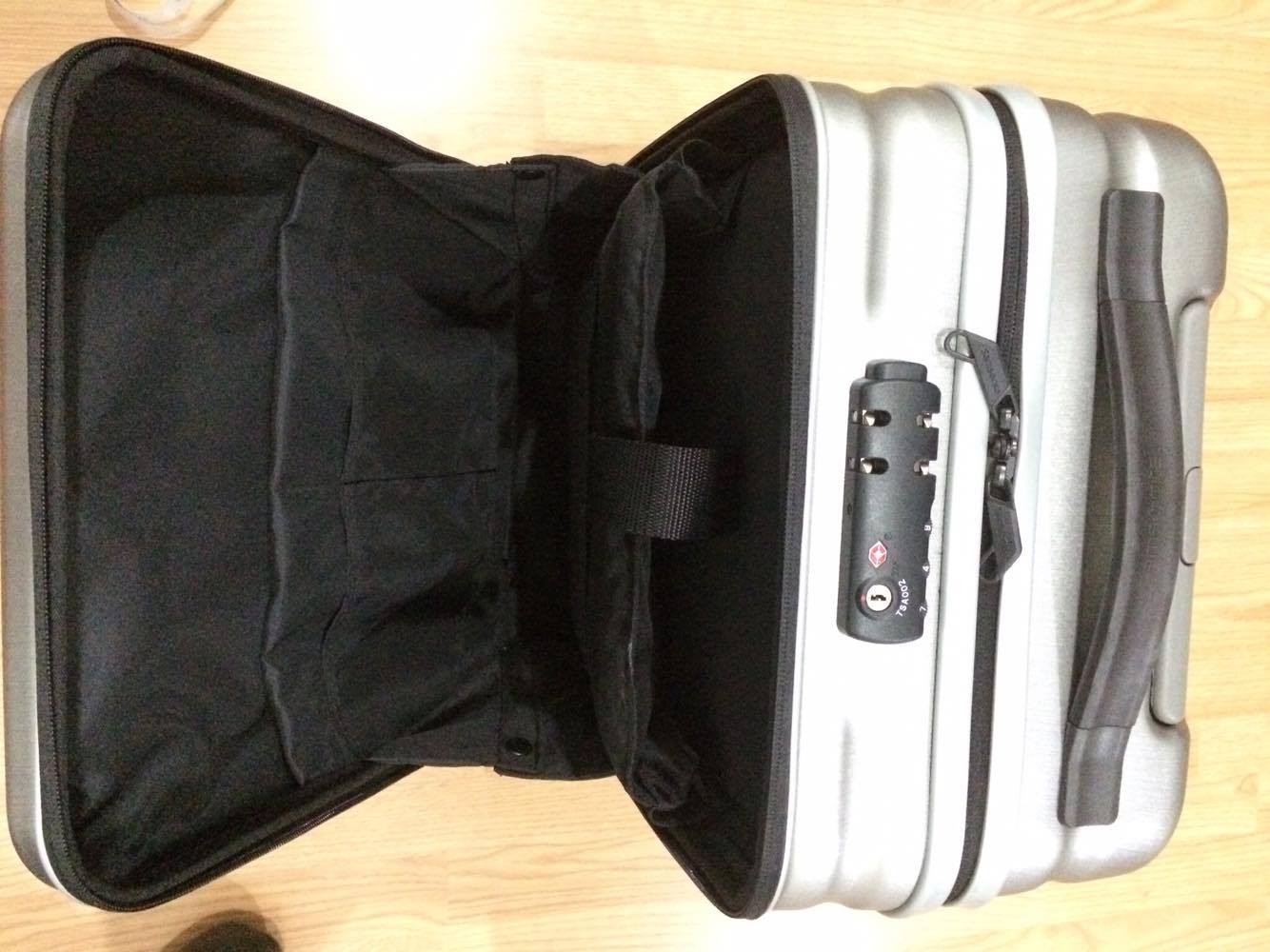 samsonite inova front pocket