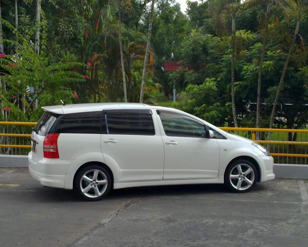 Toyota Wish stancenation