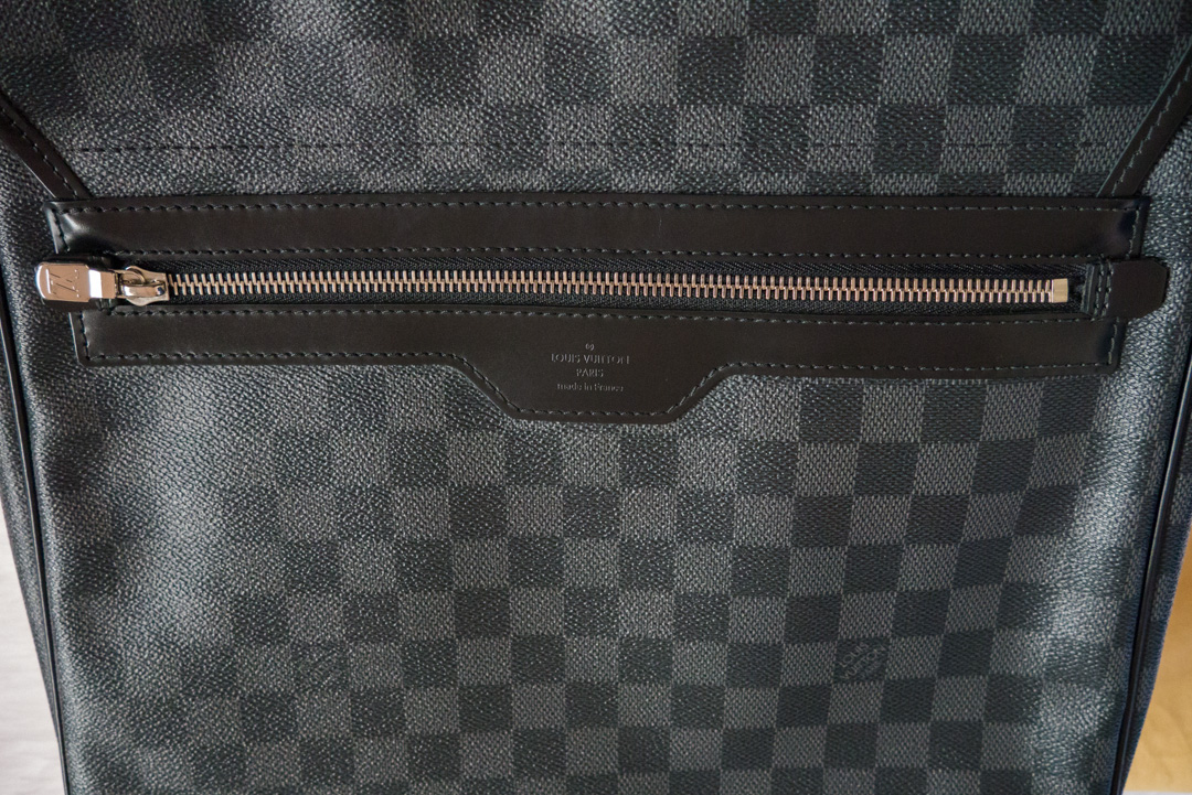 Louis Vuitton Damier Graphite Canvas Renzo Messenger Bag Louis Vuitton